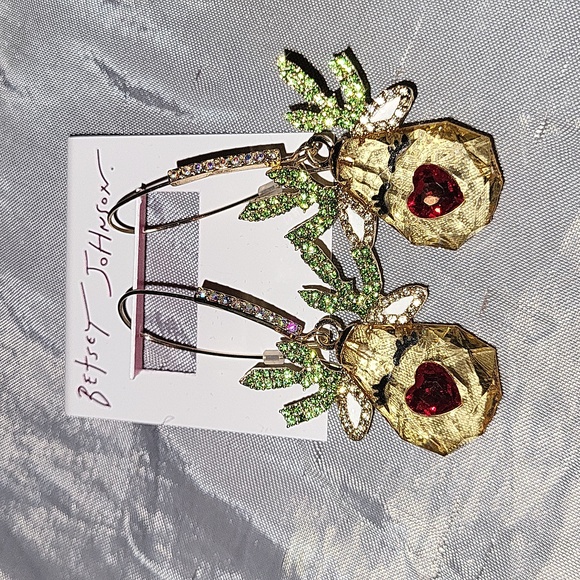 Betsey Johnson Rudolph dangle earrings - Picture 2 of 4